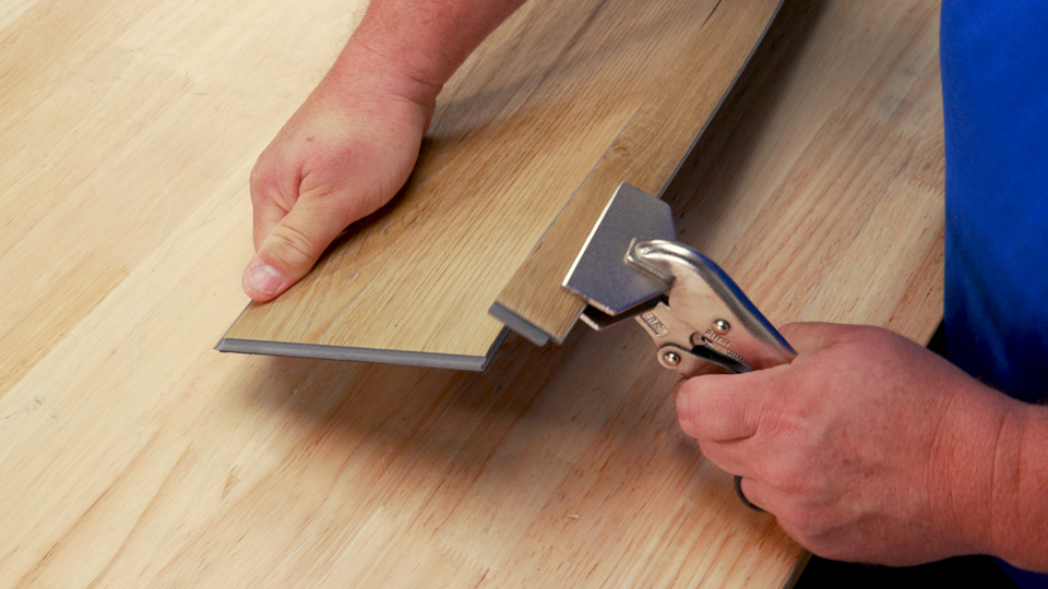 Easily Rip Vinyl Plank Flooring with One Tool MARSHALLTOWN®